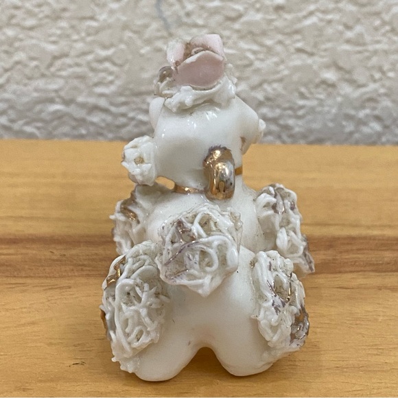 Vintage Porcelain Spaghetti Poodle Mini Figurine - Picture 4 of 10